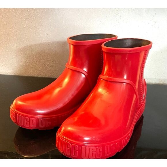 NWOB UGG Drizlita Rain Snow Boots KIDS BIG GIRLS SIZE 4 SAMBA RED UGG 1130361K - Picture 2 of 13